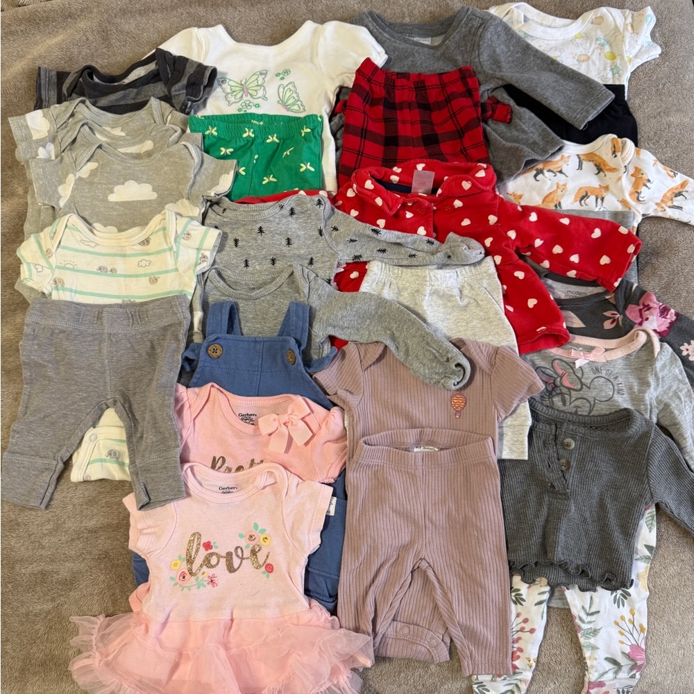Newborn Assorted Babygirl Clothing Set